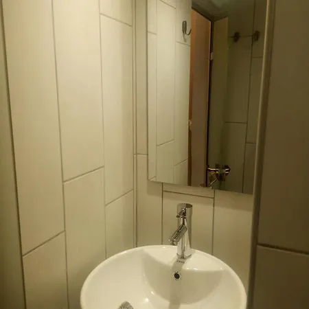 Gatos House 2 Hotel *