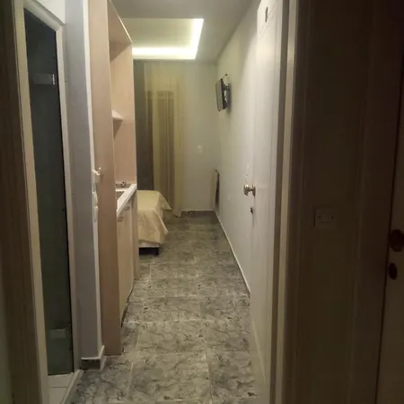 Gatos House 2 Hotel
