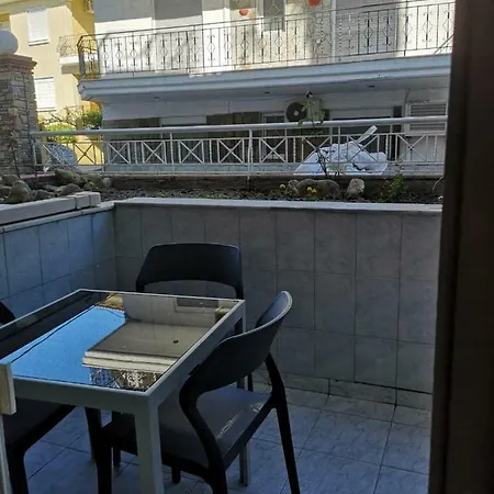 فندق Gatos House 2 *