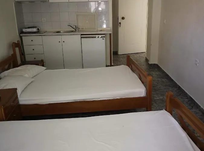 Gatos House 2 Hotel *