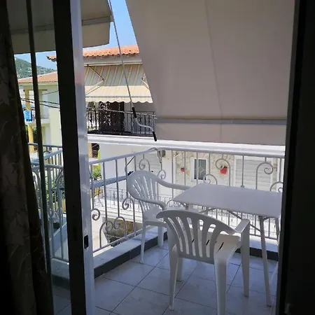 Gatos House 2 * Pefkochori