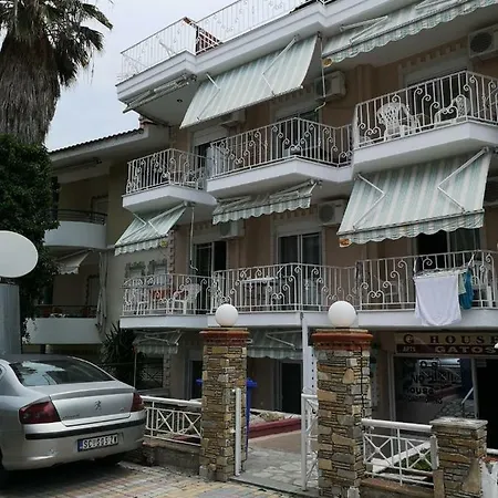 Gatos House 2 Hotell *