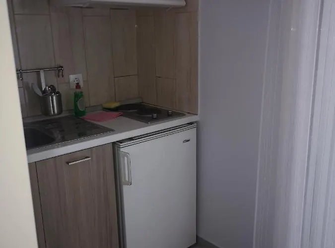 Отель Gatos House 2