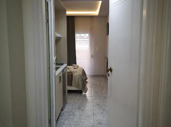Gatos House 2 * Пефкохори