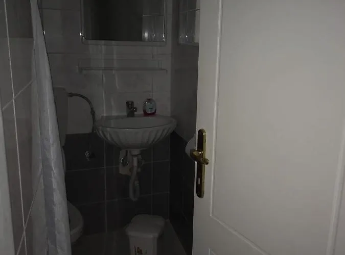 Отель Gatos House 2 Пефкохори