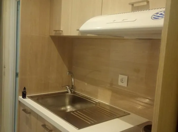 Отель Gatos House 2